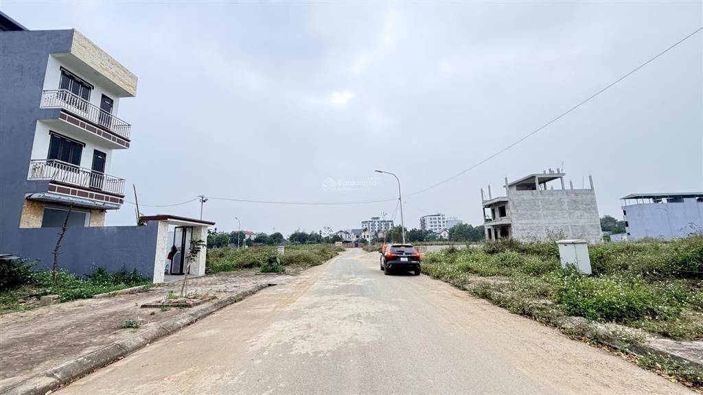 Giá rẻ nhất tại tái định cư bình yên xã hoà lạc