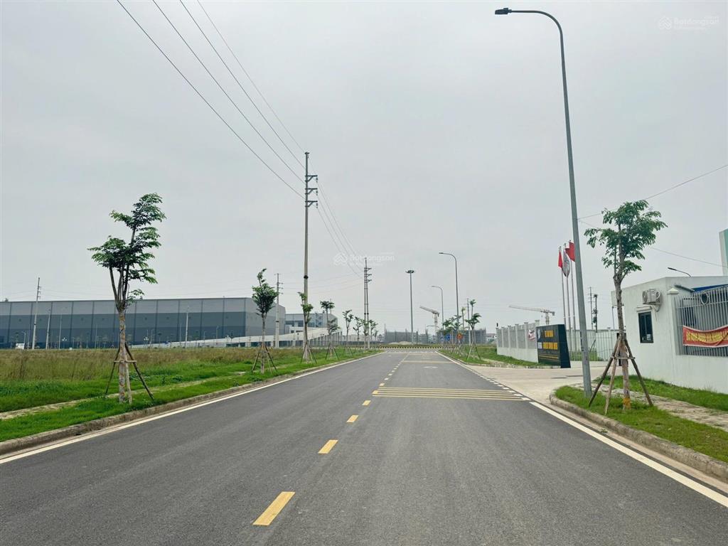 Chuyển nhượng từ 10 ha đất (cắt từ 1ha) trong kcn yên phong iia, bắc ninh