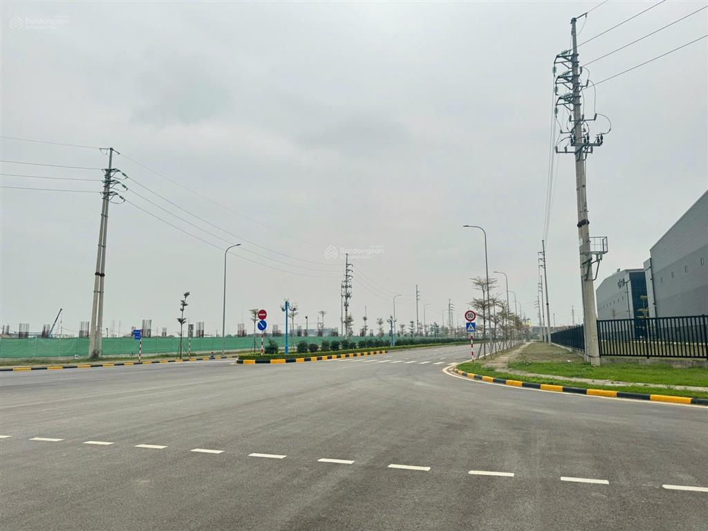 Chuyển nhượng từ 10 ha đất (cắt từ 1ha) trong kcn yên phong iia, bắc ninh