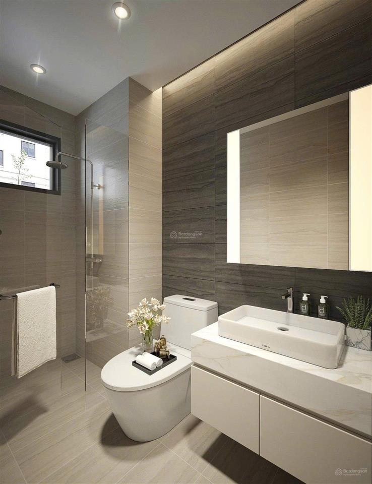 Giảm 300tr, cần bán gấp căn hộ 2pn  dt 80m2 ở đường phạm văn đồng
