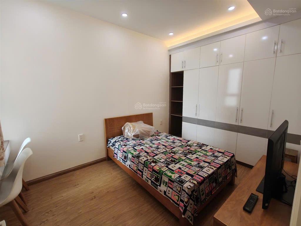 Cho thuê 2 pn nt cao cấp nhà mới đẹp view đông nam 25tr/ tháng. hình thật 100%