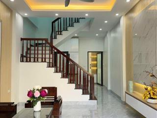 Bán căn nhà 2 tầng ngõ phố Lê Viết Hưng, ph Ngọc Châu, TP HD, 51m2, mt 4m, 3 ngủ, 2vs