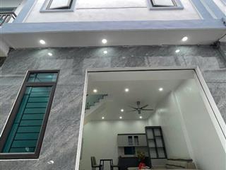 Bán căn nhà 3 tầng ngõ phố Phan Chu Trinh, ph Nhị Châu, TP HD, 42m2, mt 5m, 3 ngủ, 3 vs