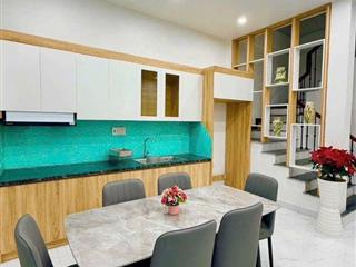 Bán 6 căn nhà ngõ phố Quyết Thắng, ph Bình Hàn, TP Hải DƯơng, 42m2, 3 ngủ, 3 tầng, giá chỉ từ 2.15 tỷ