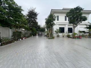 Bán biệt thự sân vườn hơn 700m2, căn góc 3 mặt thoáng, TP Hải Dương, 3 tầng, 5 ngủ vs khép kín