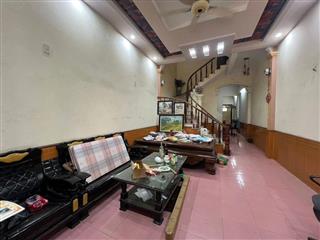 Bán căn nhà 3 tầng mặt phố gần viện Đông Y, ph Hải Tân, TP HD, 103.2m2, mt 4.5m, 3 ngủ, chỉ 4.3x tỷ