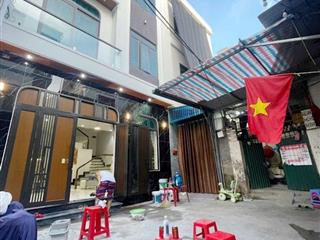 Bán căn nhà ngõ 253 Ngô Quyền, ph Tân Bình, TP HD, 43m2, mt 5.86m, 3 tầng, 3 ngủ, 3 vs, 2.98 tỷ