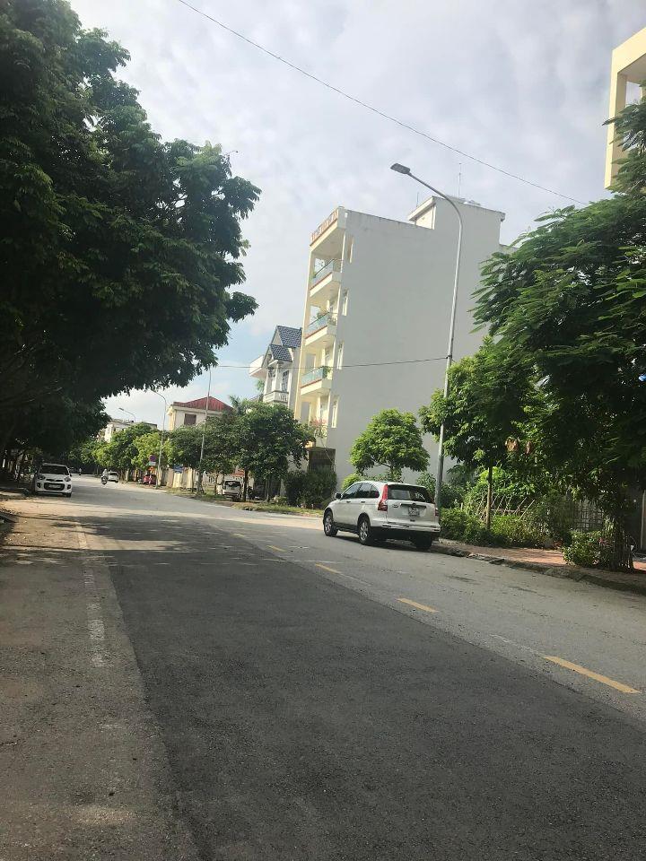 Bán đất mặt đường Trần Thánh Tông, ph Ngọc Châu, TP Hải Dương, 65.7m2, mt 4.5m, KD tốt
