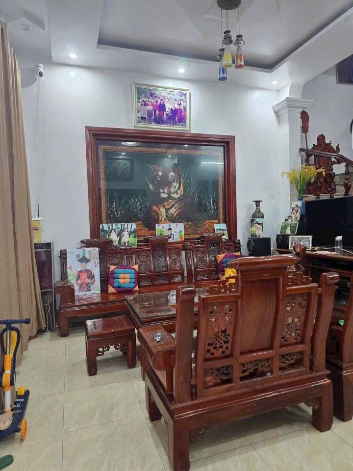 Bán nhà 3 tầng mặt đường Trần Văn Giáp, KĐT Vạn Phúc, TP HD, 66m2, mt 6m, 4 ngủ, 4.x tỷ