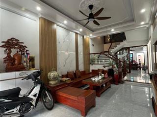 Bán nhà 3 tầng gần khu Vịt Cỏ Hồ Sen, ph Tân Bình, TP HD, 70m2, mt 4m, 3 ngủ, 3 vs, 4.x tỷ
