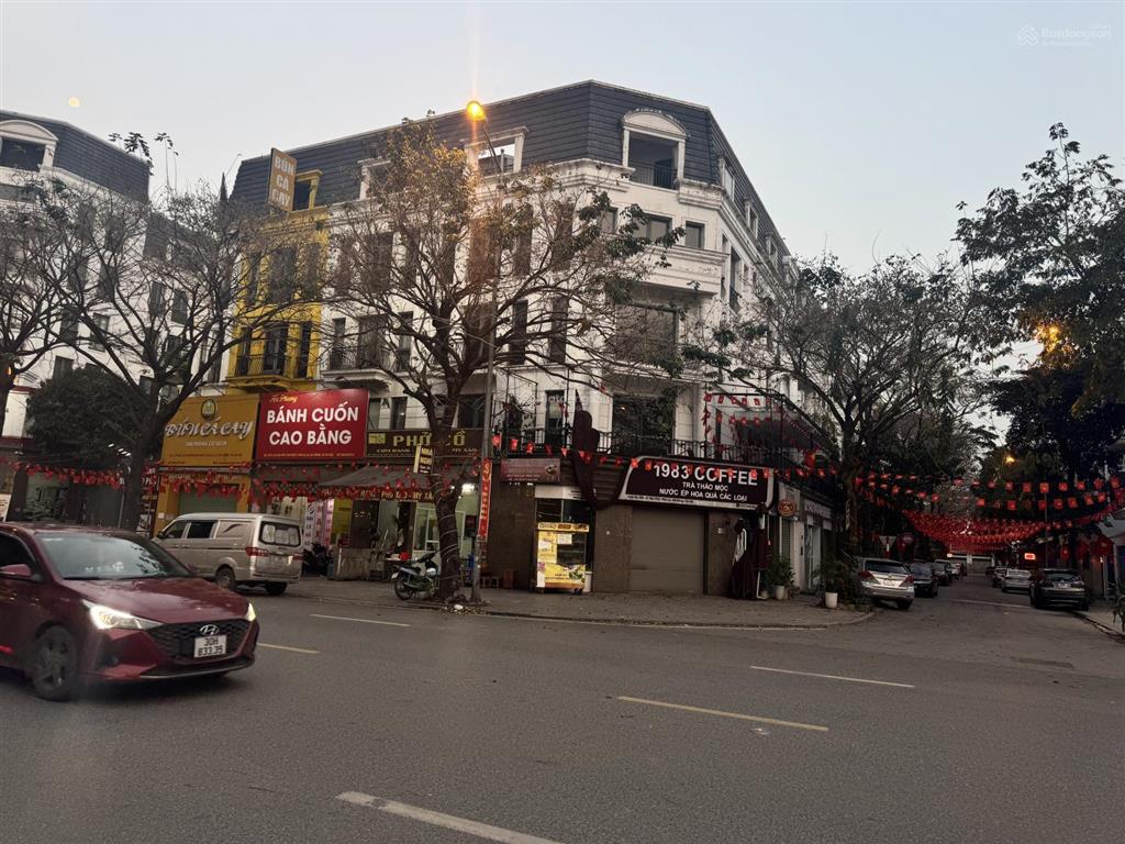 Siêu lô góc dãy vip đối diện la casta văn phú hàng độc vị trí đỉnh