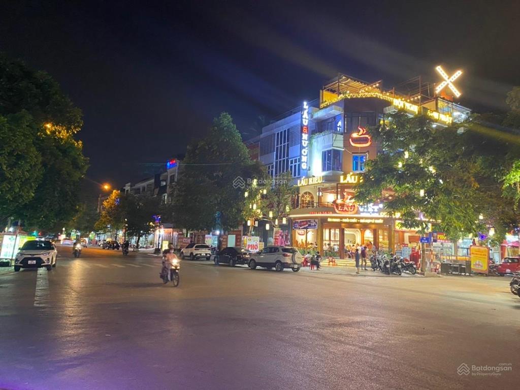 Vị trí đỉnh kinh doanh  mặt tiền 5m hot phố  giá quá rẻ  đang cho thuê kinh doanh 35 triệu