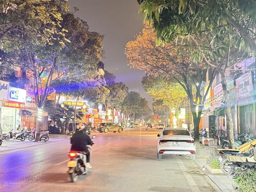 Vị trí đỉnh kinh doanh  mặt tiền 5m hot phố  giá quá rẻ  đang cho thuê kinh doanh 35 triệu