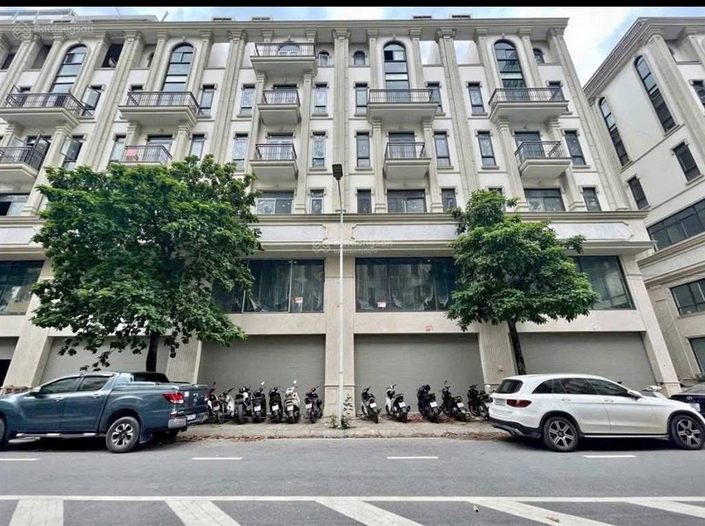 Giá hời himlam vạn phúc  91m 7 tầng mặt tiền 6.5m  thang máy 2 mặt phân lô vỉa hè  dòng tiền 80