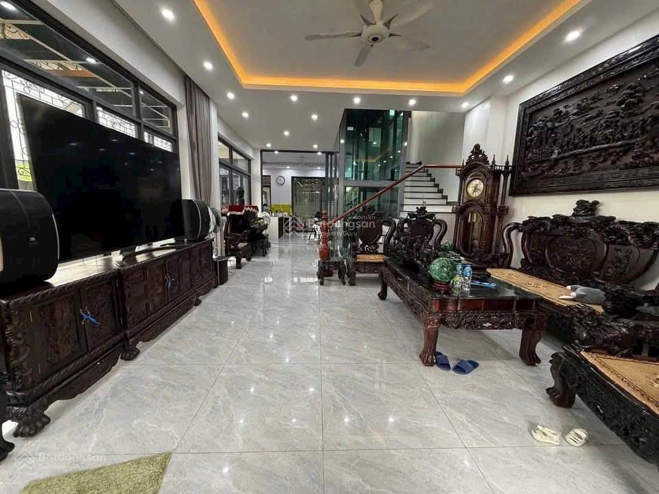 Ô tô tránh nhà mới thang máy  view thoáng vĩnh viễn  đi bộ sang park city