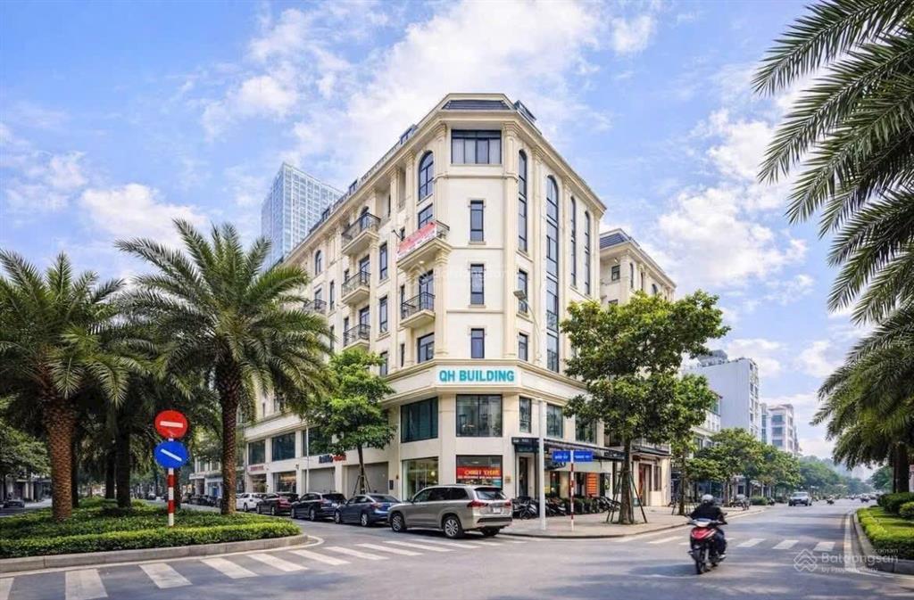 Căn duy nhất 30 tỷ  himlam vạn phúc  toà nhà văn phòng 8 tầng thang máy  mặt tiền