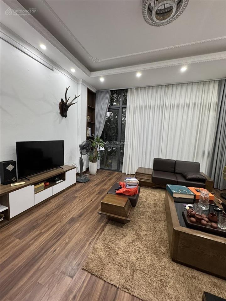 Lô góc  ô tô tránh phố cổ tô hiệu  nhà 5 tầng dân xây  nội thất xịn  hàng hiếm