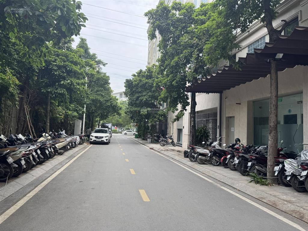 View him lam vạn phúc  phân lô vỉa hè  gpxd 7 tầng  vị trí đỉnh  không lỗi gì giá nhỉnh 12 tỷ