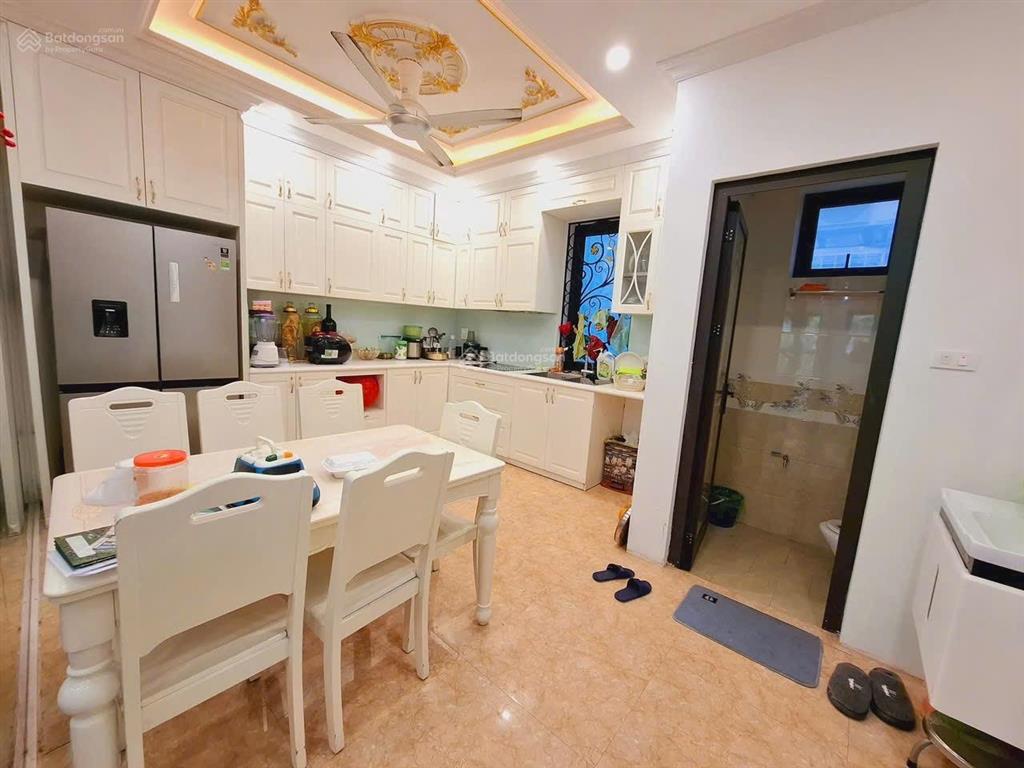 7 tầng thang máy  mặt phố trần đăng ninh  mt 5m  nhà đẹp dân xây  không lỗi gì, giá 15 tỷ
