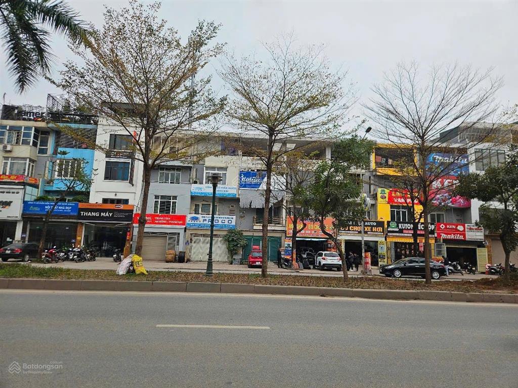 Mặt phố đường đôi  kđt văn phú  kinh doanh khét lẹt  giá hơn 200 triệu/m2
