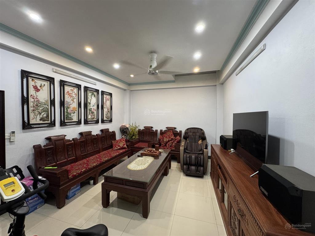 Mặt phố văn la, cổng chợ văn la, kinh doanh đỉnh cao, mt 5m, giá đẹp