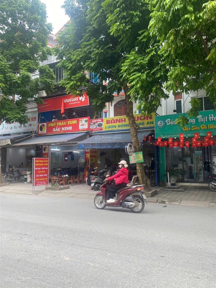 Mặt phố văn la, cổng chợ văn la, kinh doanh đỉnh cao, mt 5m, giá đẹp