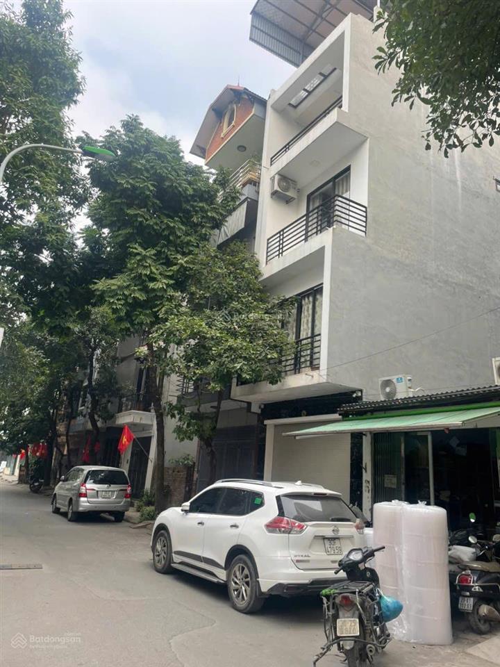 9,5 tỷ không có lô nào rẻ hơn dv yên nghĩa, không lỗi gì, mời các sếp đầu tư