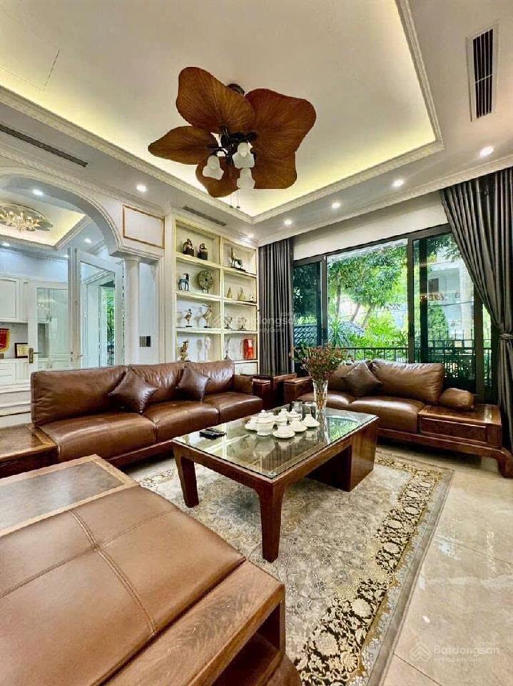 Biệt thự văn phú  đường 17m  hoàn thiện siêu đẹp  giá hơn 3 chục tỷ