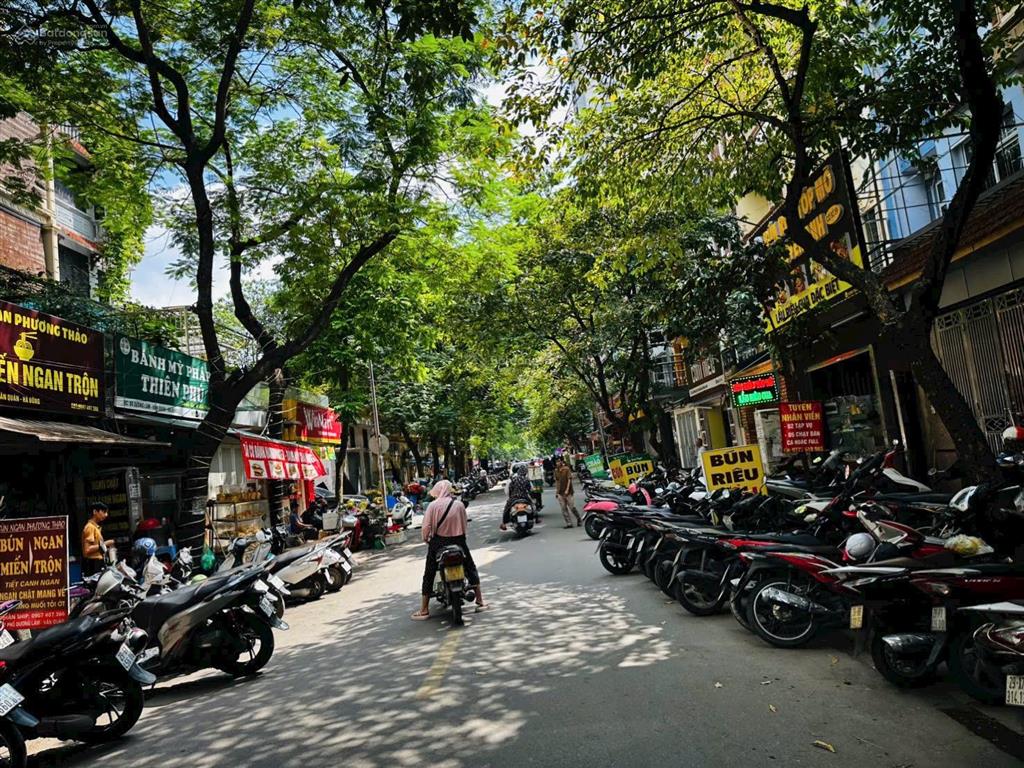 56m2 mặt tiền 8m  đang cho thuê 25 triệu  nhà đẹp văn quán  giá rẻ như cho
