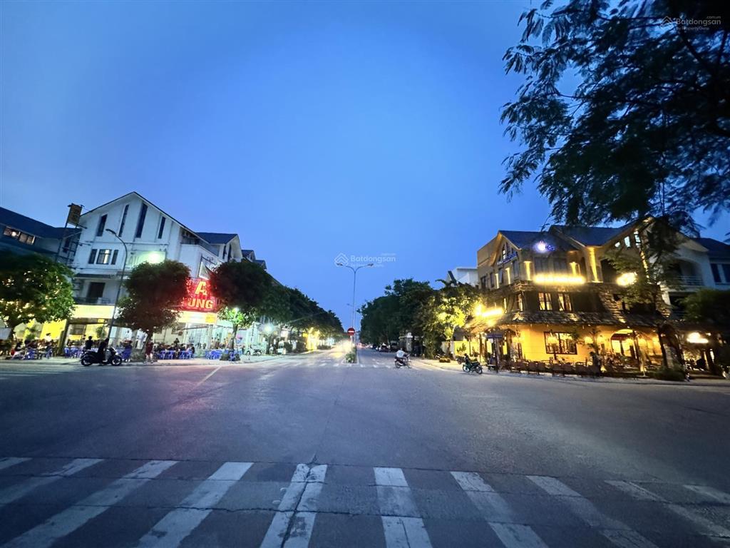 Thang máy siêu đẹp  trục chính kinh doanh  khu c geleximco  giá đầu tư