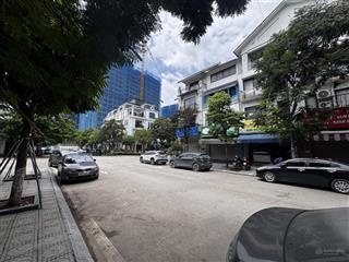 Trục chính kinh doanh  chân chung cư an bình khu c gleximco  hoàn thiện  giá siêu tốt