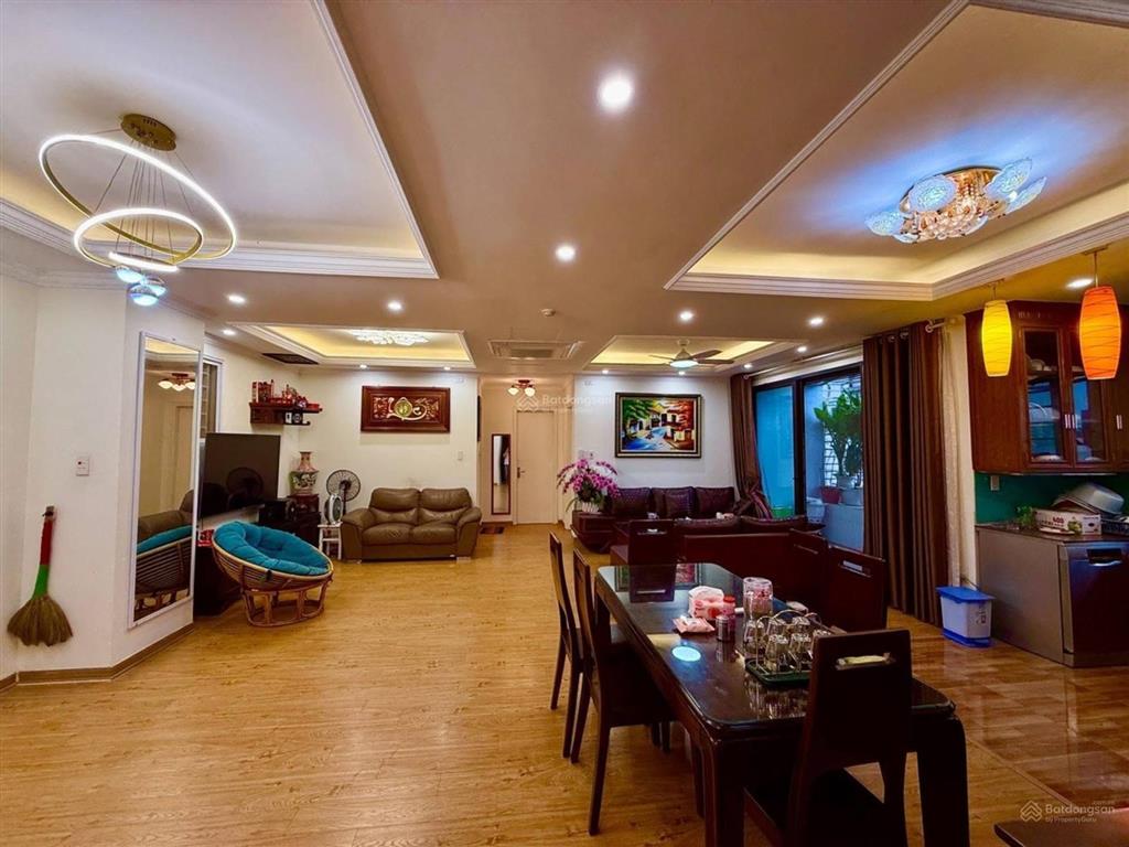 Biệt thự an vượng  vị trí rất đẹp  sát công viên thiên văn học  giá năm kia