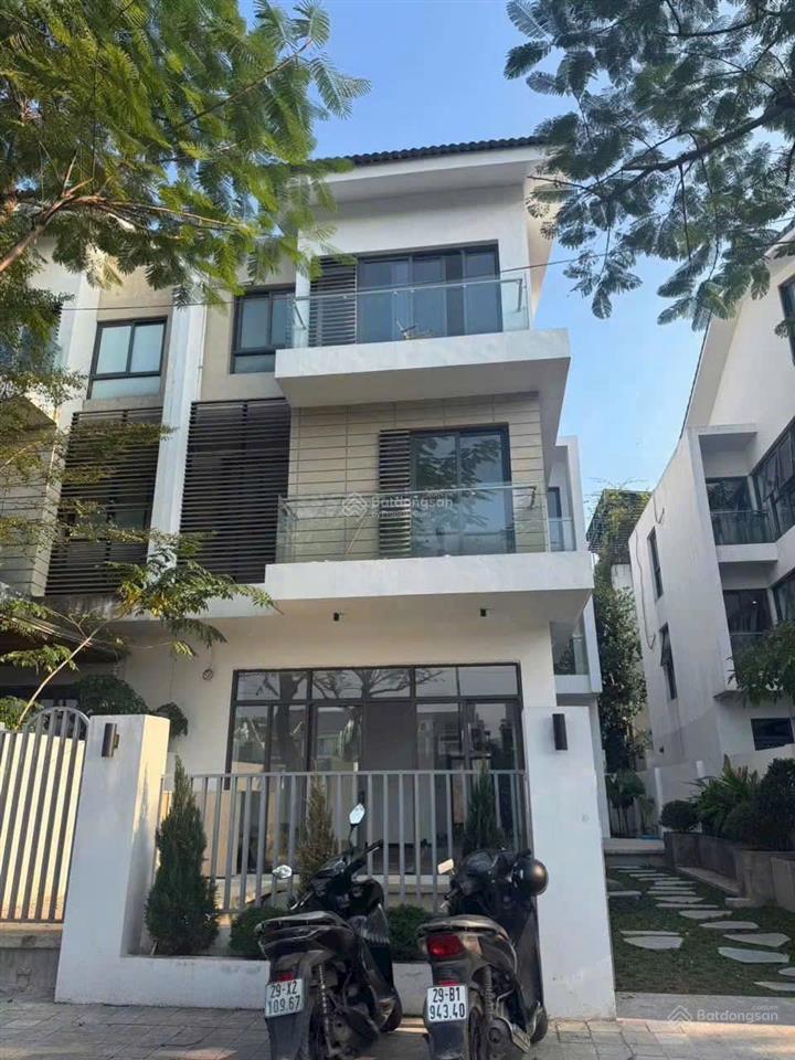 Biệt thự an vượng  vị trí rất đẹp  sát công viên thiên văn học  giá năm kia