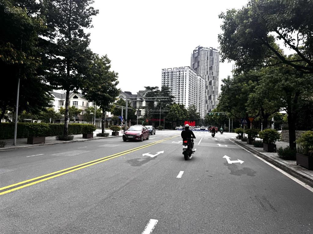 Vị trí đẹp khu biệt thự an vượng  3 bước ra công viên thiên văn học  hoàn thiện rất đẹp