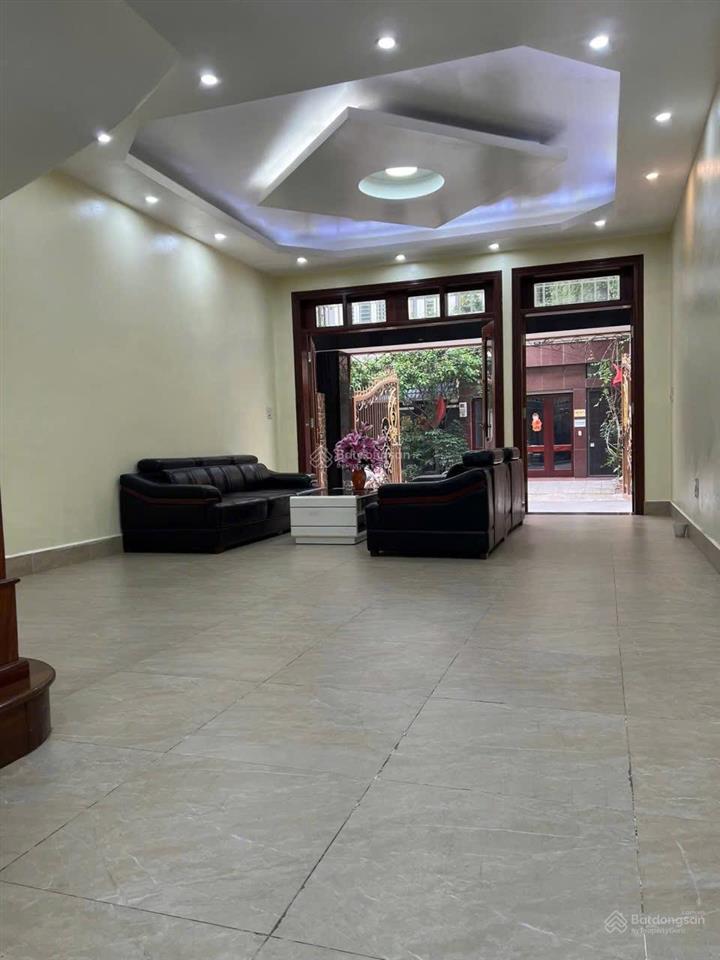 Bán gấp 16.8 tỷ  83m2 5tầng mt 5m  đường thông không lỗi  lk kđt văn khê  đang cho thuê 20 tr