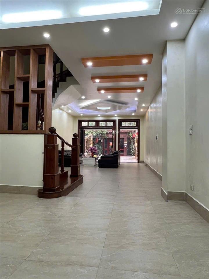 Bán gấp 16.8 tỷ  83m2 5tầng mt 5m  đường thông không lỗi  lk kđt văn khê  đang cho thuê 20 tr
