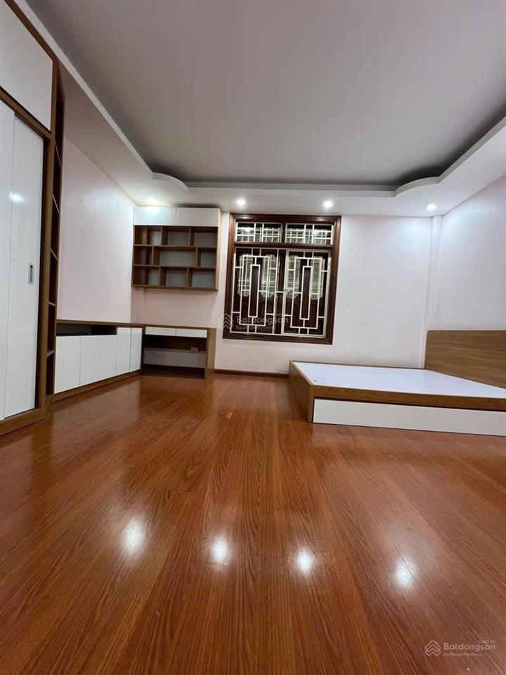 Bán gấp 16.8 tỷ  83m2 5tầng mt 5m  đường thông không lỗi  lk kđt văn khê  đang cho thuê 20 tr