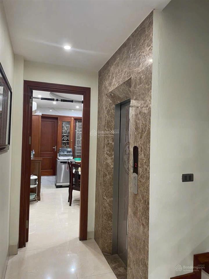 19 tỷ  thang máy xịn  view vườn hoa  đối diện la casta văn phú  nhà đẹp miễn chê  giá rẻ r