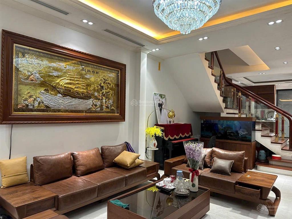 12.x tỷ  60m  5 tầng  mặt trục chính kđt nam la khê  nhà đẹp  mặt sau 368 quang trung