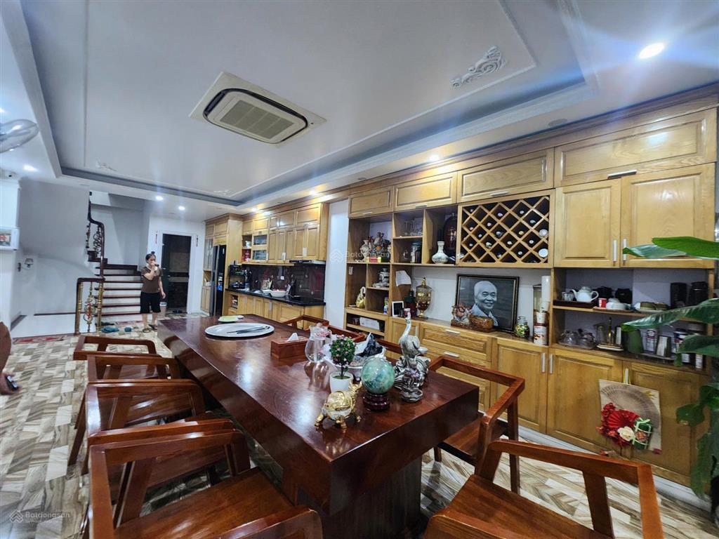 Trục kinh doanh nổi bật kđt văn khê  hàng đỉnh đầu tư  đang cho thuê 30 triệu