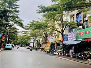 Trục kinh doanh nổi bật kđt văn khê  hàng đỉnh đầu tư  đang cho thuê 30 triệu