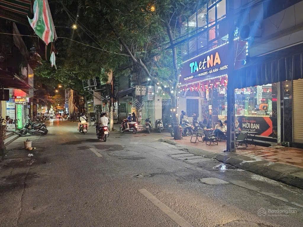 Mặt ngõ ô tô phân lô trần phú mỗ lao  5 tầng ở luôn  hàng hiếm lõi trung tâm