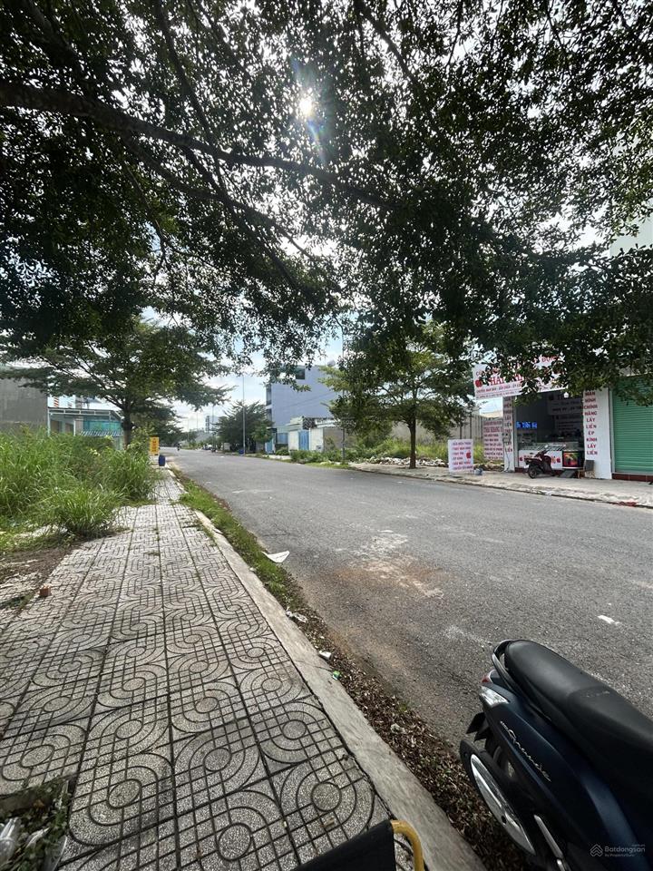 Chủ gửi bán gấp lô đất 5x26m trong kdc tân đô giá 1 tỷ 500. nhận ký gửi 0786 369 ***