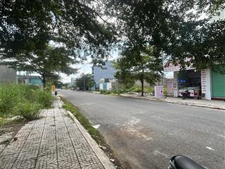 Chủ gửi bán gấp lô đất 5x26m trong kdc tân đô giá 1 tỷ 650. nhận ký gửi 0786 369 ***