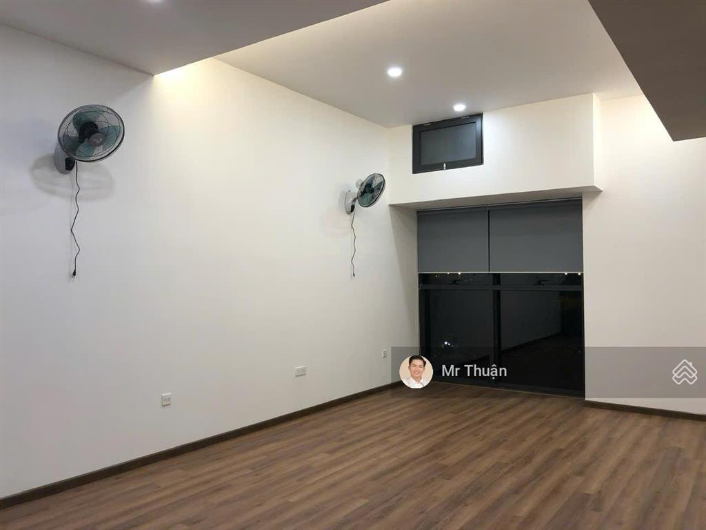 Hàng tốt, văn phòng 50 m2 cho thuê 14 triệu/tháng the sun avenue