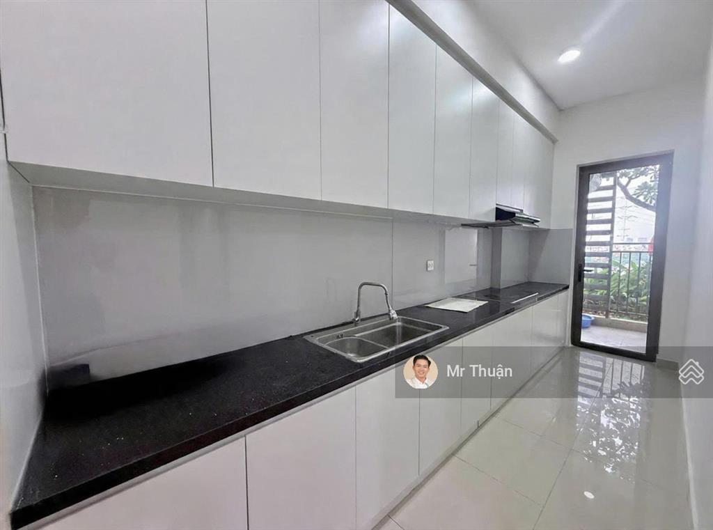 Cho thuê 3pn  105 m² chung cư the sun avenue nội thất cơ bản giá 21 triệu/tháng