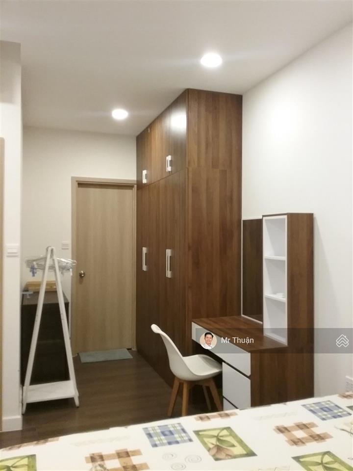 Bán căn hộ 2pn  74 m² view landmark giá chỉ với 7 tỷ  sẵn sổ. giá tốt