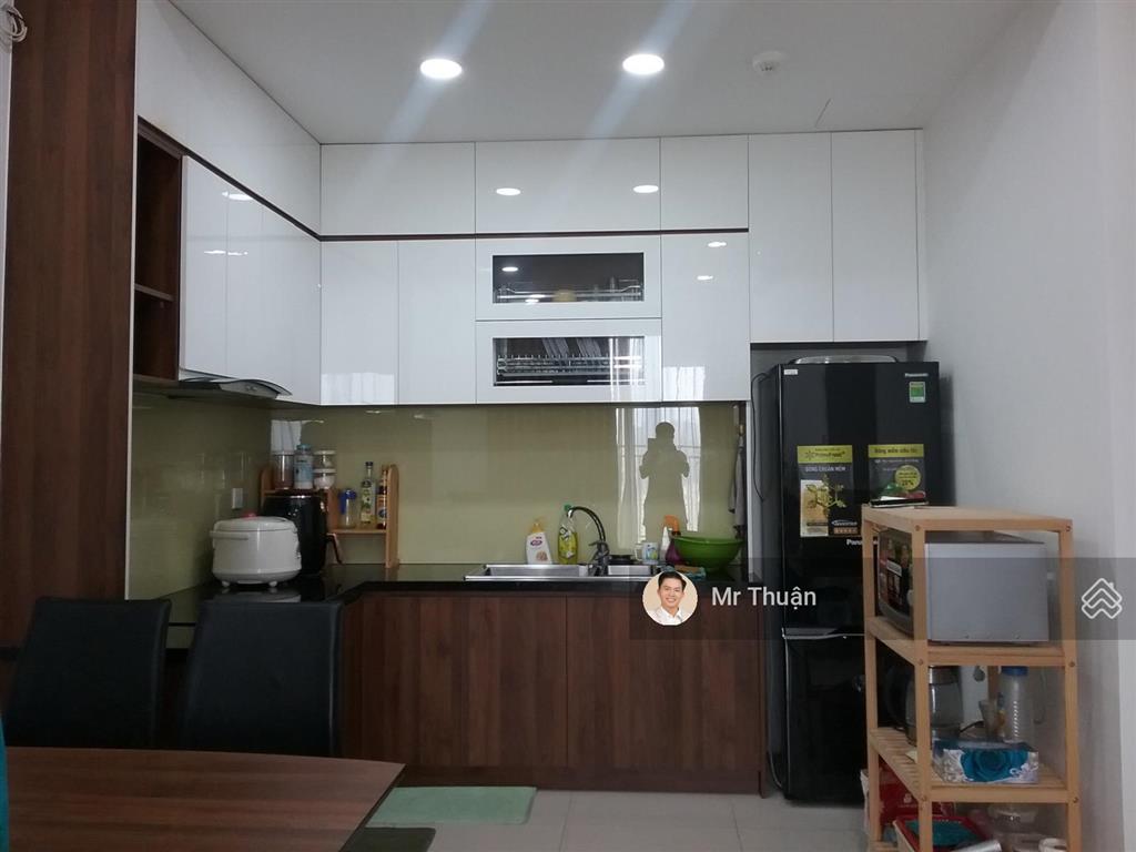 Bán căn hộ 2pn  74 m² view landmark giá chỉ với 7 tỷ  sẵn sổ. giá tốt