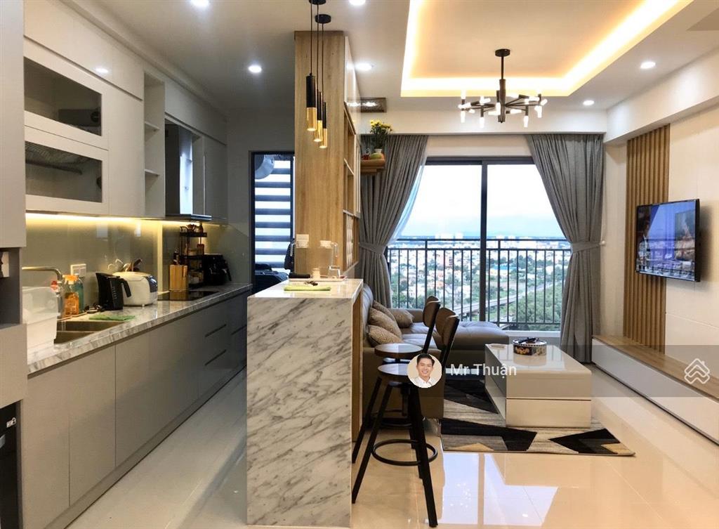 3pn  diện tích trên 100 m2 bán giá 10.5 tỷ sẵn sổ trống sẵn