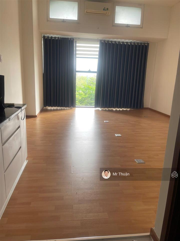 Cho thuê văn phòng the sun avenue, 11 triệu, 35m2, 1 toilet, nội thất cơ bản